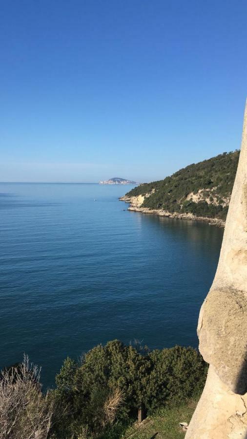 "Il Nespolo" Villa Scauri  Eksteriør billede